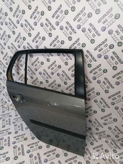 Дверь задняя правая Фольксваген Гольф 5