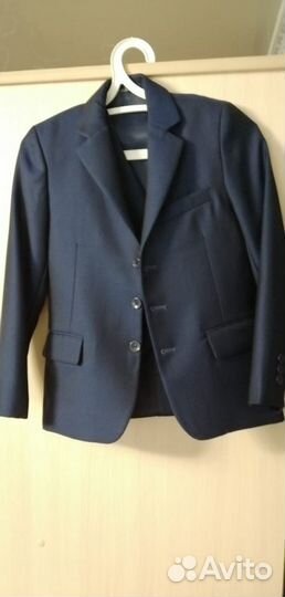 Костюм тройка