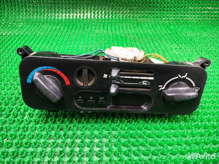 Блок управления отопителем Mitsubishi Lancer CB4W