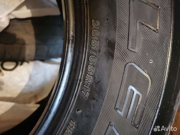 Bridgestone Dueler A/T 265/65 R17