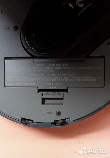 CD плеер Sony Walkman D-NE830