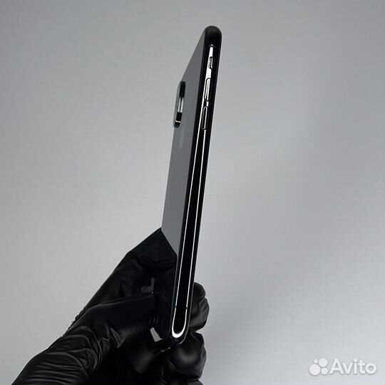 iPhone Xs, 64 ГБ