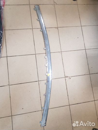 Бмв 720 Е32 молдинг на пер бампер