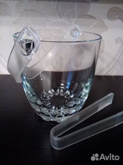 Ведерко для льда с щипцами