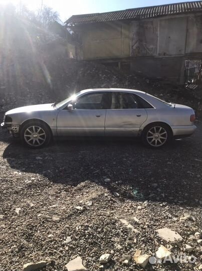 Audi A8 4.2 AT, 1997, 310 000 км