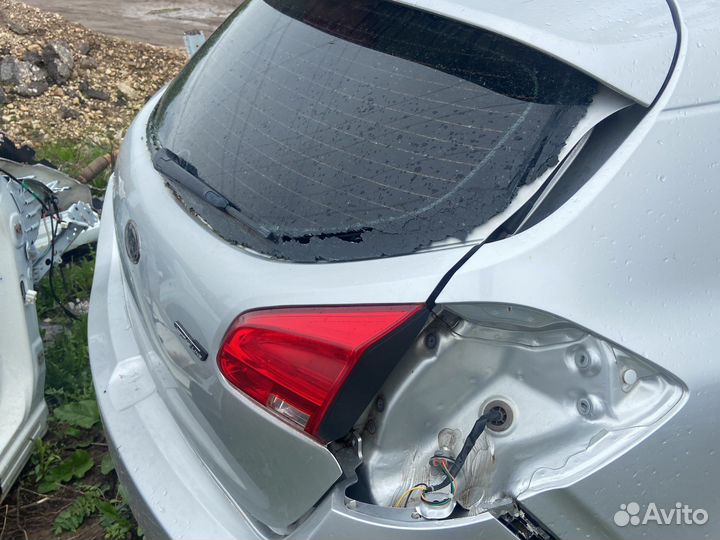 Крышка багажника Kia Ceed 2 Хэчтбек