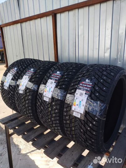 Arivo Ice Claw ARW7 255/35 R19 96T