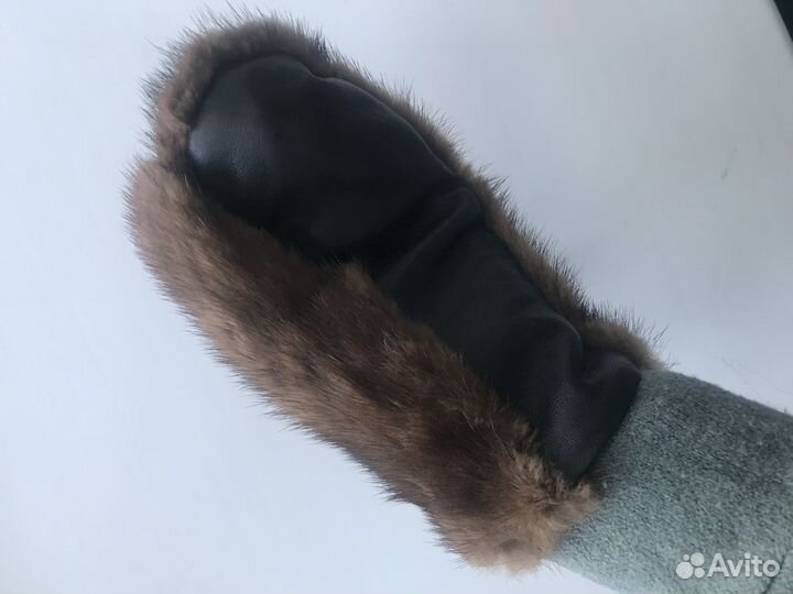 Продам норковые варежки