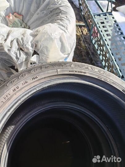 Goodyear EfficientGrip SUV 255/45 R20