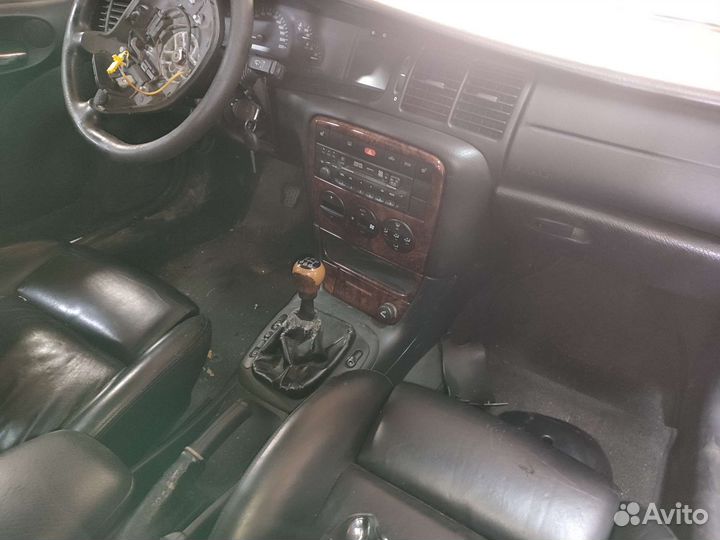 Кожа, дерево volvo v40