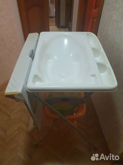 Пеленальный столик с ванночкой cam