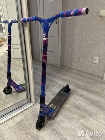 Самокат трюковой rrampa 1080 d110мм галактика