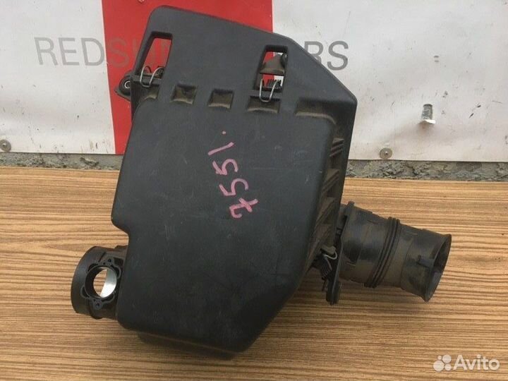 Корпус воздушного фильтра BMW 5 E60 E61 2003-2009г