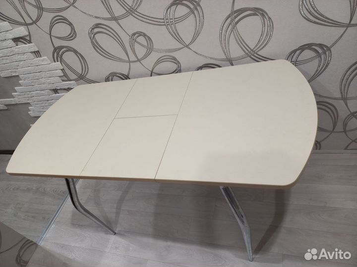 Кухонный/обеденный стол раскладной