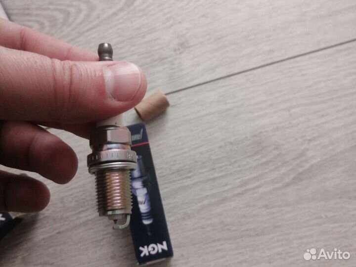 Свечи зажигания BKR6EIX-11 Iridium 3764