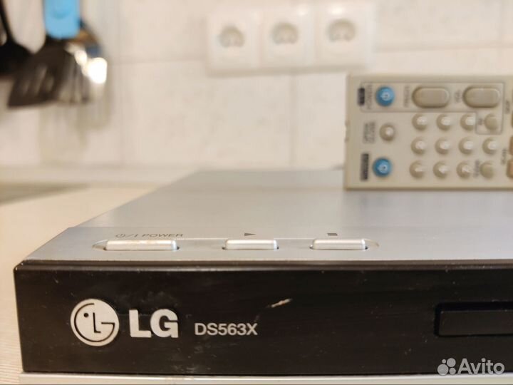 Dvd плеер LG DS563X