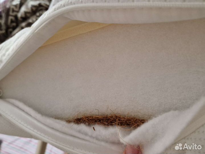 Детская кроватка с маятником и матрасом