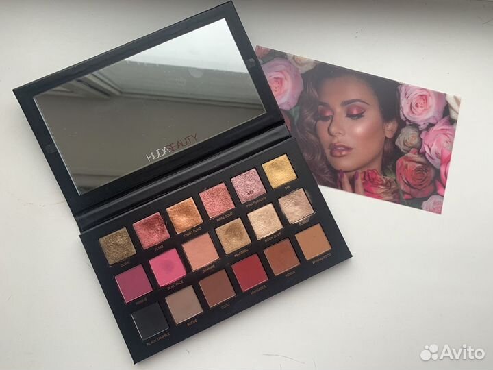 Huda beauty rose gold palette (remastered)