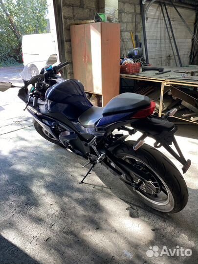 Электромотоцикл Yamaha R3