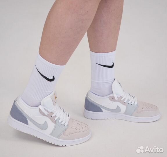 Кроссовки Nike Air Jordan 1 Low Ghost Aqua