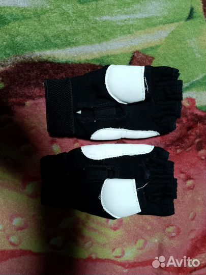 Перчатки для каратэ детские