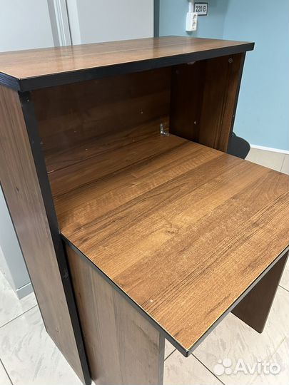 Письменный стол