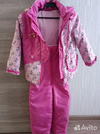 Костюм весенний для девочки 104