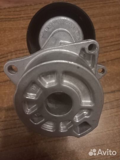 Новый Натяжной ролик приводного ремня nissan