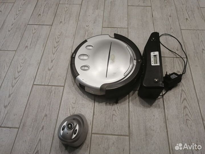 Робот пылесос
