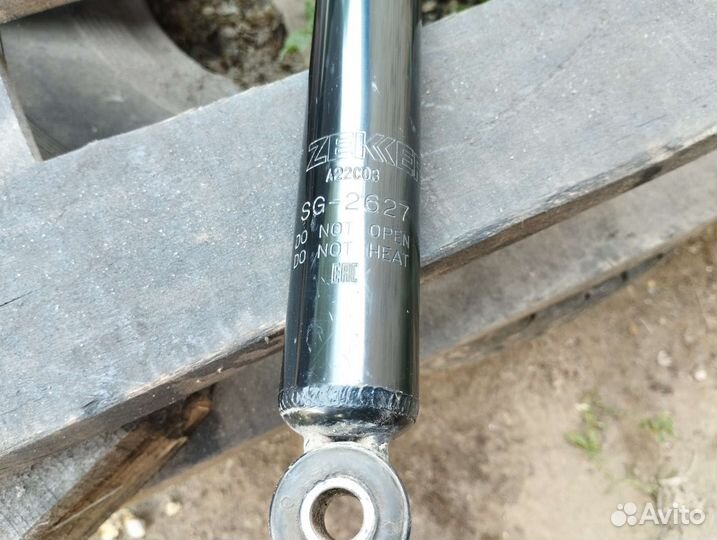 Volvo s40 v50 c30 амортизатор задний 1шт