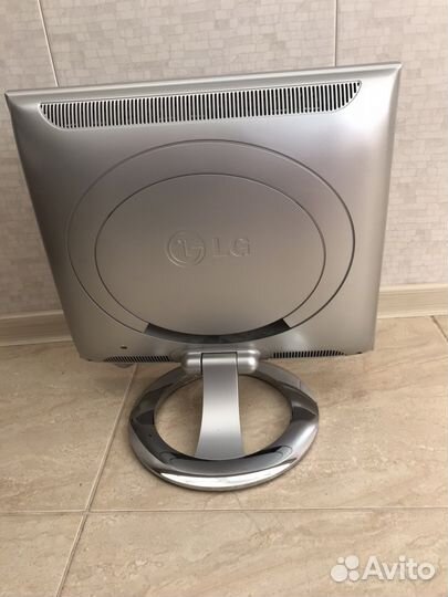Монитор LG