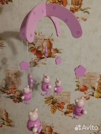 Мобиль деревянный