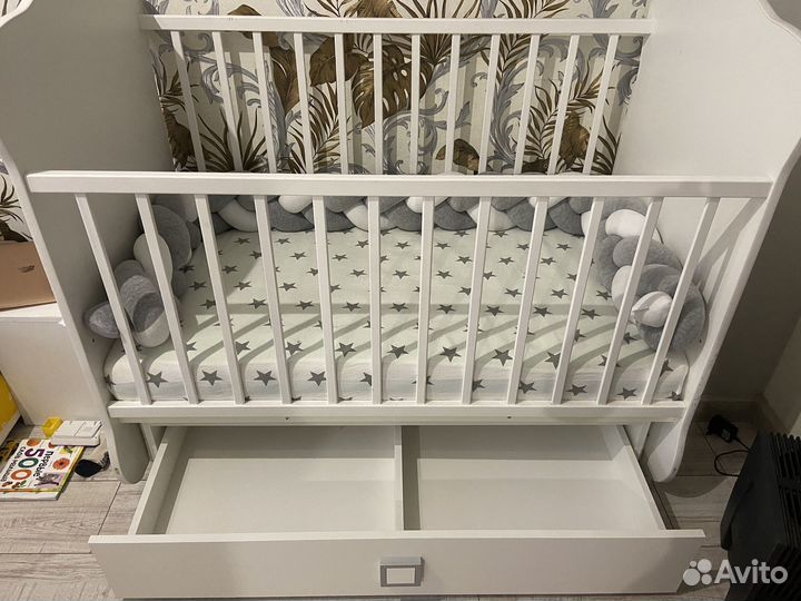 Детская кровать с матрасом