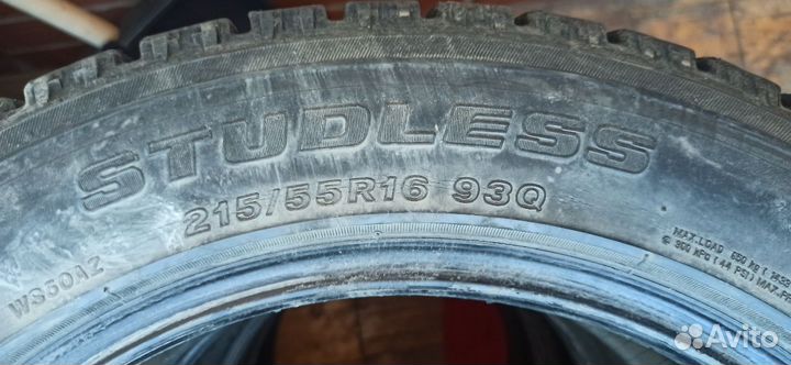 Bridgestone Blizzak WS-50 215/55 R16 93Q