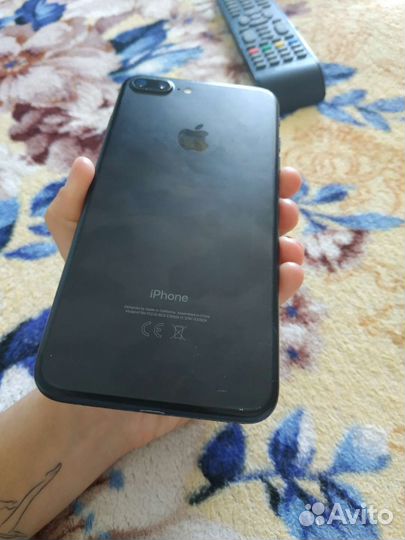 Телефон iPhone 7 plus