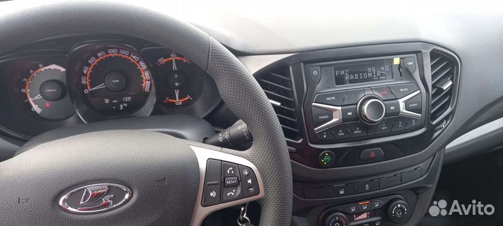 Веста Яндекс Метан Такси