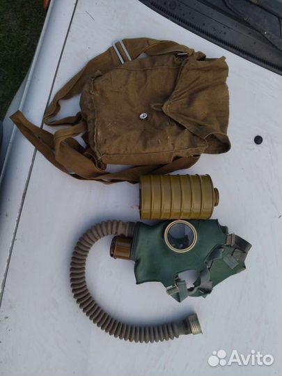Противогаз советский, комплект