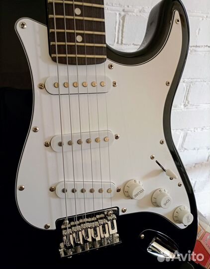 Электрогитара Fender Squier MM