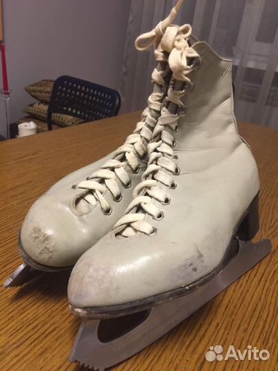 Коньки фигурные Dotas