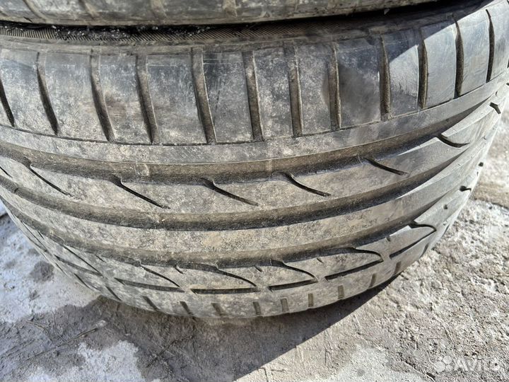 Bridgestone Potenza RE050A 235/35 R19 и 265/30 R19