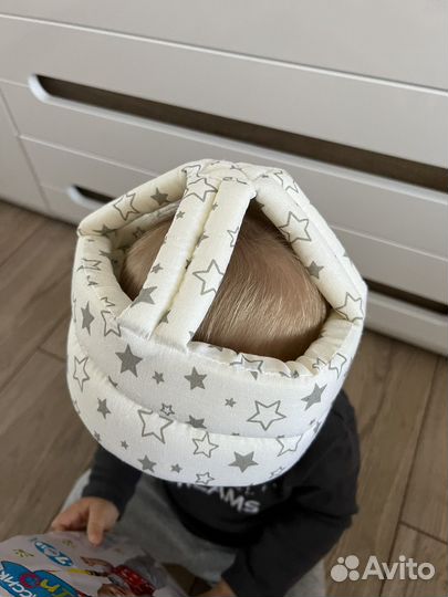 Шапка шлем и вожжи детские новые