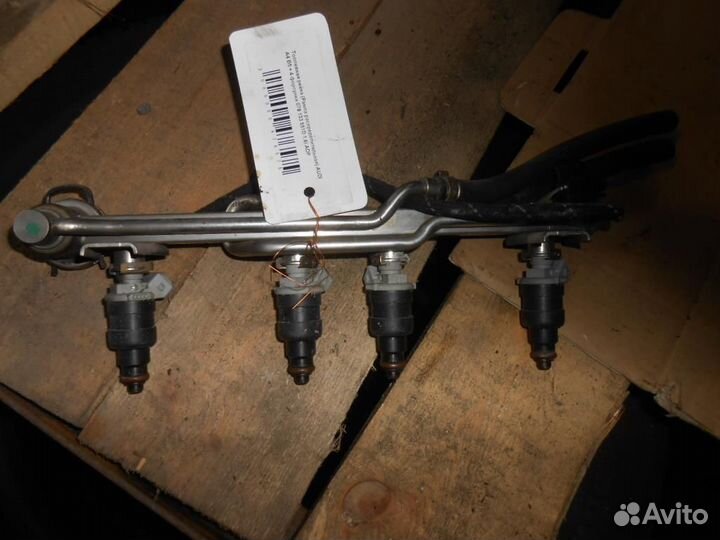 Рейка топливная (рампа) Audi A4/RS4