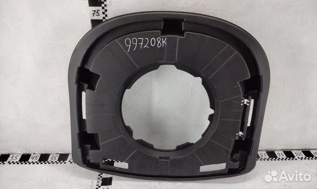 Накладка запасного колеса Toyota Camry V70