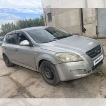 Kia Ceed 1.6 AT, 2007, 250 000 км, с пробегом, цена 420 000 руб.