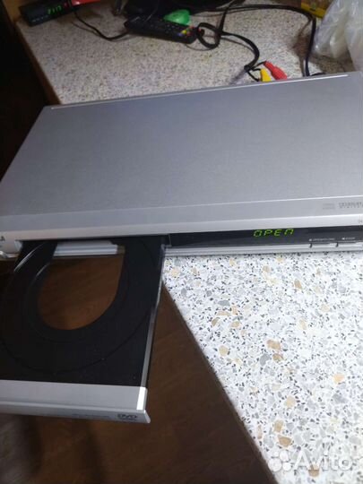 DVD плеер Toshiba SD-590SR