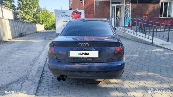 Audi A4 1.8 МТ, 2000, 445 998 км