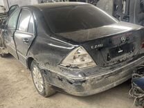 W203 не открывается задняя дверь снаружи