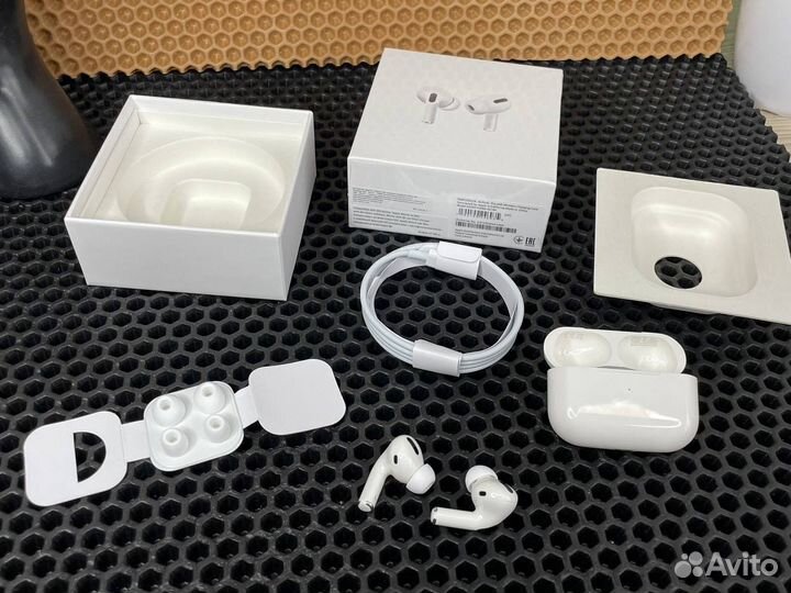 Наушники apple airpods pro Lighting