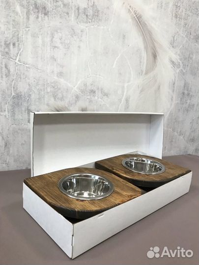 Миска для собаки на подставке