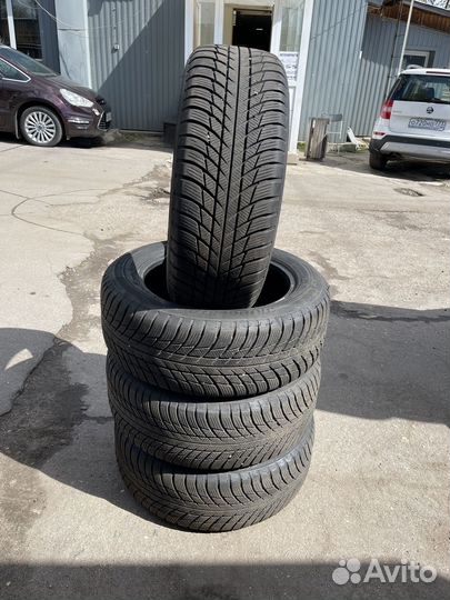 Bridgestone Blizzak LM-001 225/55 R17 97H